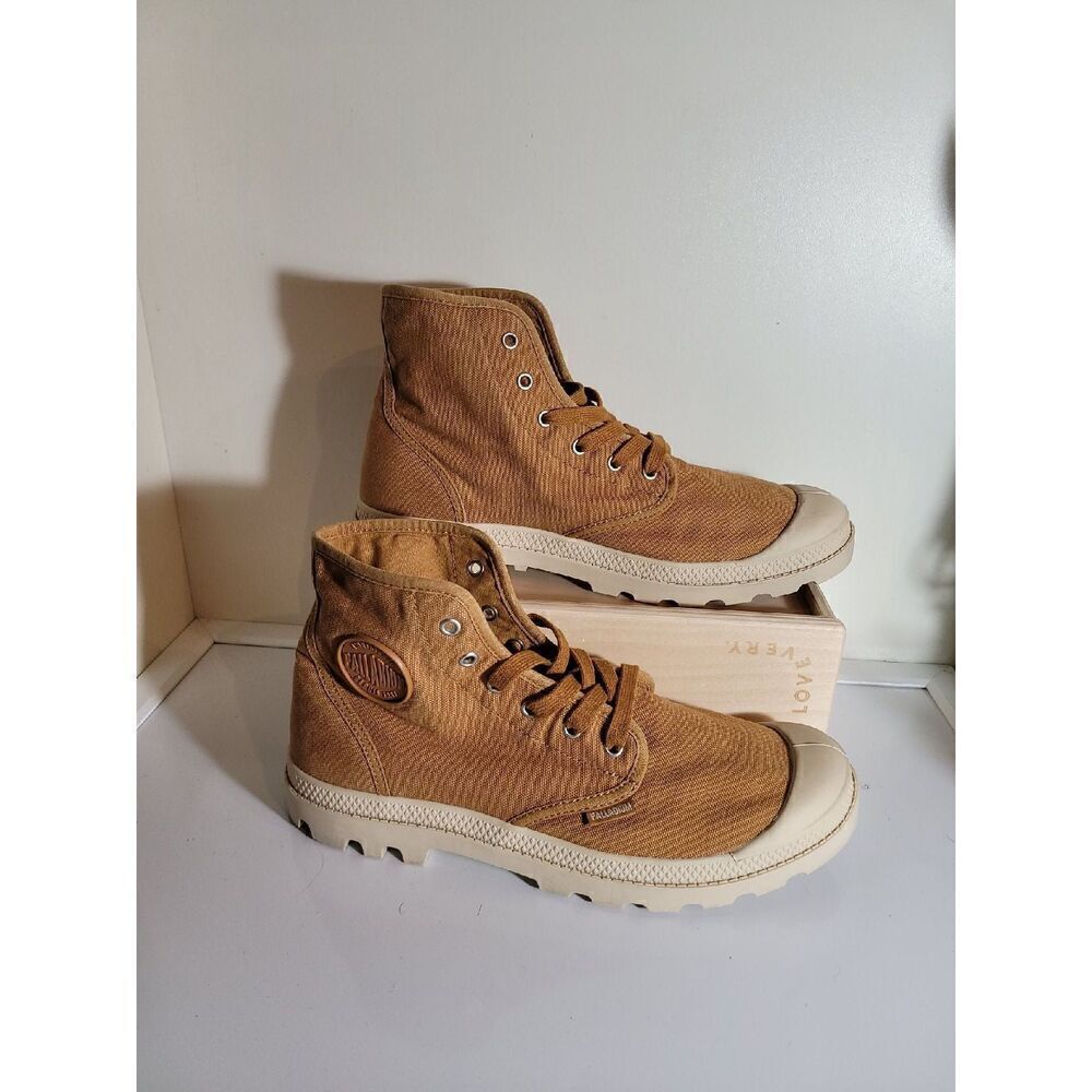 Palladium Boots Size 11.5